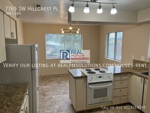 7765 SW Hillcrest Pl in Beaverton, OR - Building Photo - Building Photo