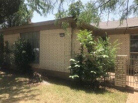 3373 S 27th St in Abilene, TX - Building Photo