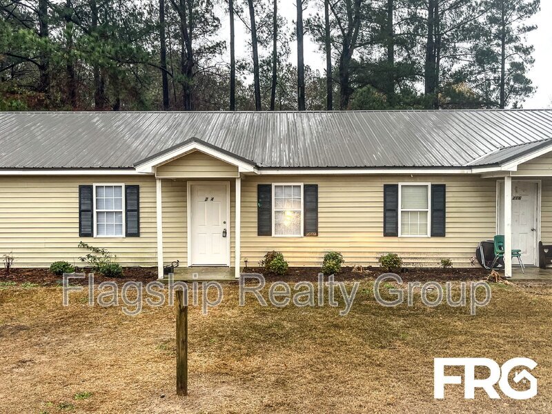 214 Connie Cir in Snow Hill, NC - Building Photo