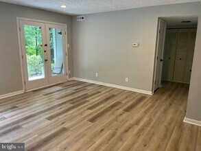 75 Kenwood Dr in Sicklerville, NJ - Building Photo - Building Photo