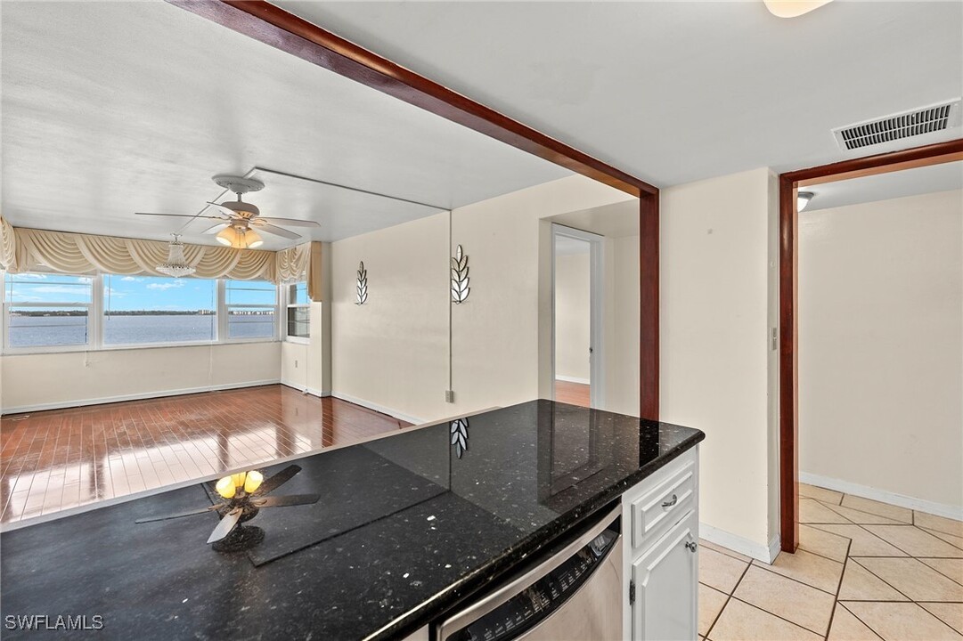 1900 Clifford St in Ft. Myers, FL - Building Photo