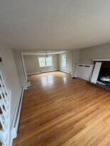 51 Edgeworth St in Worcester, MA - Building Photo