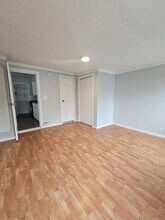 1215 1/2 E 12th St in Davenport, IA - Building Photo - Building Photo