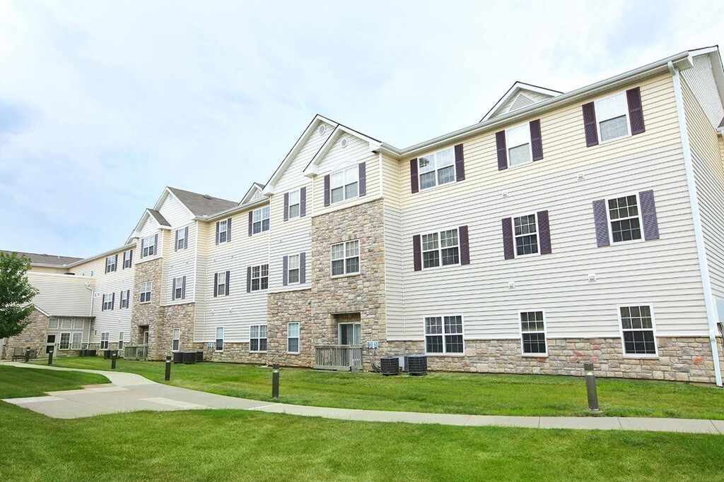 Englewood Vista Apartments in Gladstone, MO