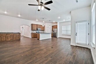 2140 Bluestem Dr in Centerton, AR - Foto de edificio - Building Photo