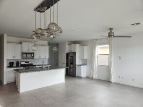 4208 S 68th Dr in Phoenix, AZ - Building Photo - Building Photo