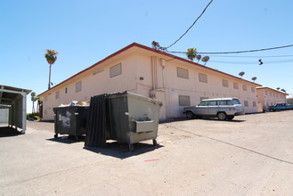 Ambassador Apartments in Las Vegas, NV - Building Photo - Building Photo