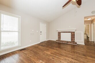 7820 Saundersville Rd in Mount Juliet, TN - Building Photo - Building Photo