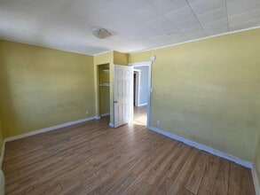 74 St John St in Saint John, NB - Building Photo - Building Photo