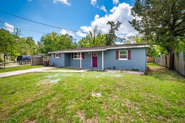 7080 Jacqueline Ct in Jacksonville, FL - Foto de edificio - Building Photo