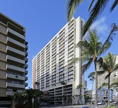 Waikiki Beach Condominiums in Honolulu, HI - Building Photo - Building Photo