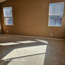 916 Sawyer Way in Brentwood, CA - Building Photo - Building Photo