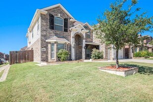 9801 Yellow Cup Dr in Fort Worth, TX - Building Photo