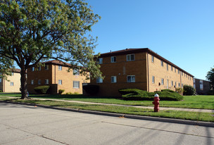Tech Plaza in Warren, MI - Building Photo