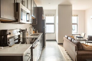 333 W State St, Unit ID1379056P in Milwaukee, WI - Building Photo