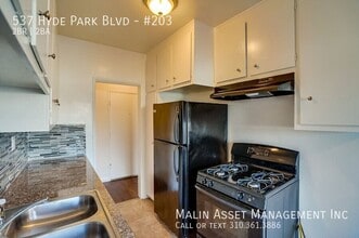 537 W. Hyde Park Blvd in Inglewood, CA - Foto de edificio - Building Photo