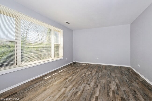 87 Paxton Ave in Calumet City, IL - Building Photo - Building Photo