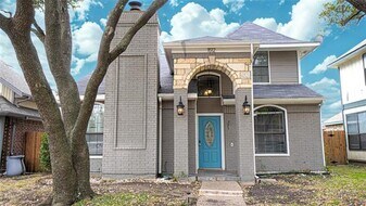 1512 Wheatfield Dr in Mesquite, TX - Building Photo