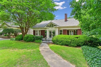 1500 North Highland Avenue Northeast in Atlanta, GA - Building Photo - Building Photo