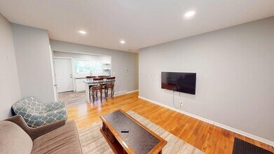 32 Marion St, Unit 34 in Dublin, OH - Foto de edificio - Building Photo