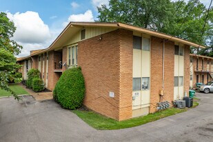 Summer Oaks Apartments in Memphis, TN - Building Photo