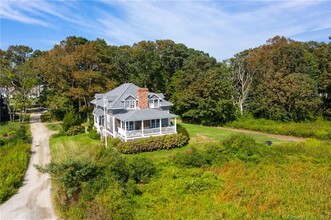 3 Wilson Ave in Old Saybrook, CT - Foto de edificio - Building Photo