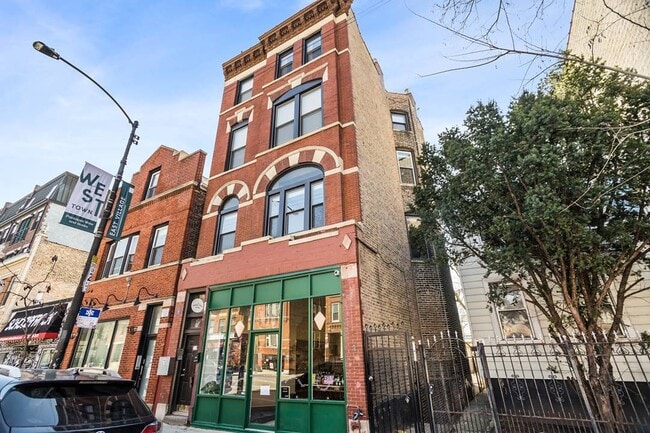 property at 1919 W Chicago Ave