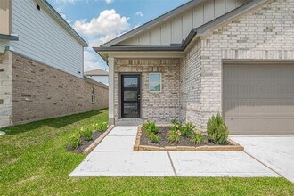 8438 Sweet Cherry Ln in Magnolia, TX - Building Photo - Building Photo