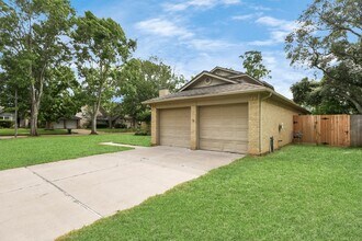 3834 Carya Cir in Sugar Land, TX - Building Photo - Building Photo