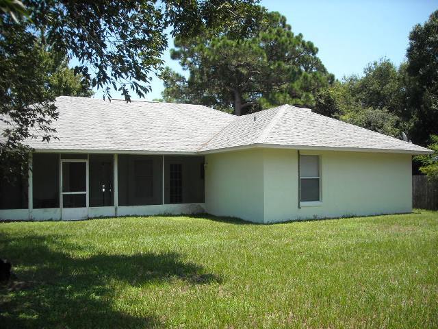 7458 Carillon Ave in Cocoa, FL - Building Photo - Building Photo