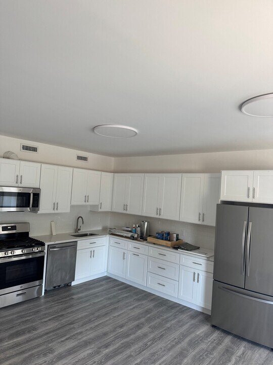 3142 Fairfield Ave in Bridgeport, CT - Building Photo