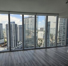 888 Biscayne Blvd, Unit 4001 in Miami, FL - Building Photo - Building Photo