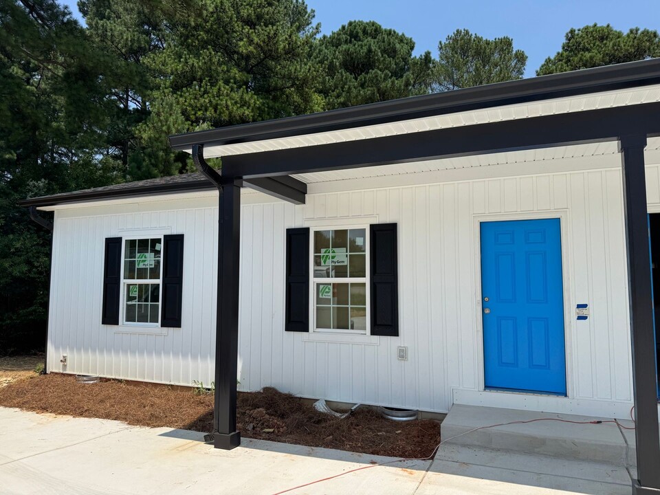 4904 NC-16 in Denver, NC - Building Photo
