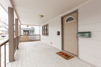 2742 18th Ave S in Minneapolis, MN - Foto de edificio - Building Photo