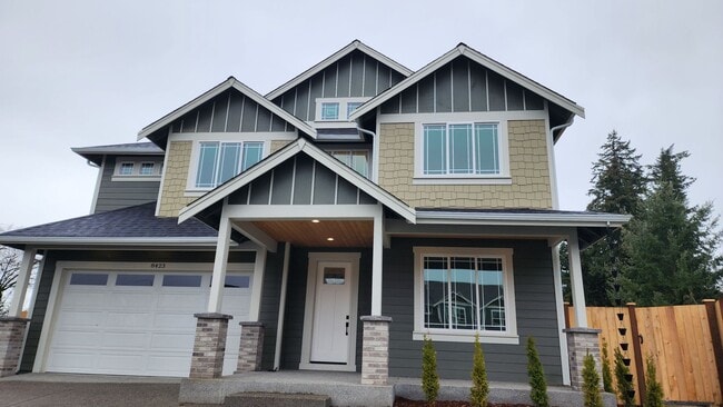 property at 8423 185th Ave Pl E