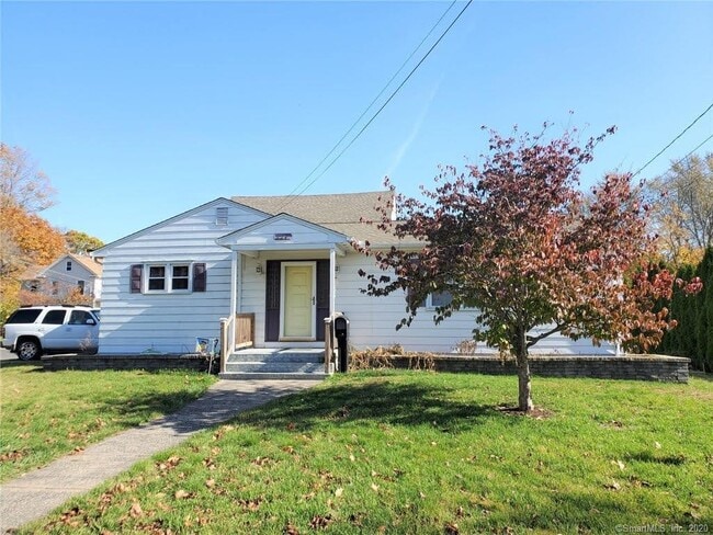 227 Bristol St in Southington, CT - Building Photo - Building Photo
