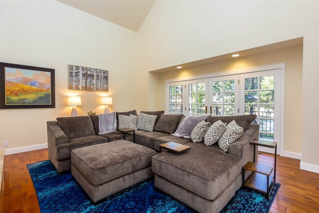 56832 Besson Rd in Bend, OR - Building Photo - Building Photo