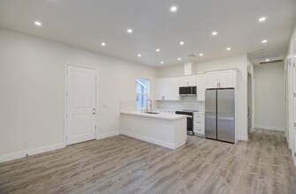 1648 Colusa Ave in Davis, CA - Foto de edificio - Building Photo