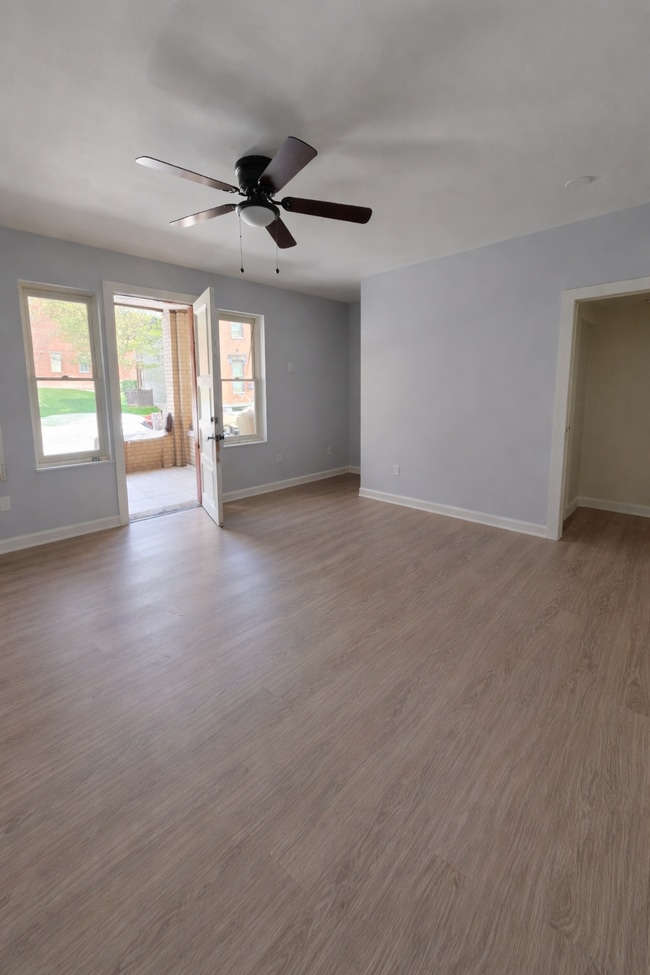 1609 Brighton Pl in Pittsburgh, PA - Building Photo - Building Photo