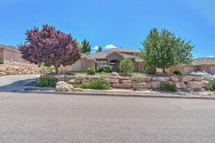 1994 Knolls Dr S in Saint George, UT - Building Photo