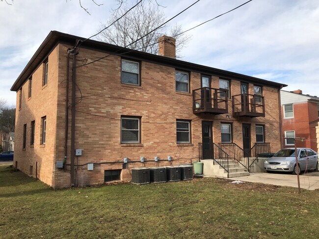 313 Eugenia Ave, Unit #1 in Madison, WI - Building Photo - Building Photo