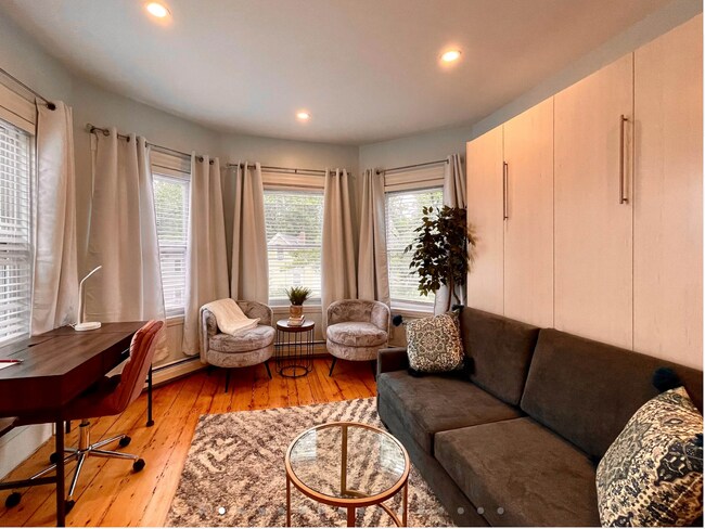 330 Western Ave, Unit 3 in Cambridge, MA - Foto de edificio - Building Photo
