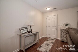 137 Lynch Cir in Mooresville, NC - Building Photo - Building Photo