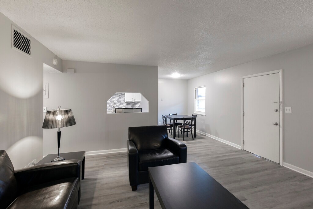 Woodland Apartments Davenport, IA Apartments