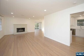 58 Oxford Pl in Glen Rock, NJ - Foto de edificio - Building Photo