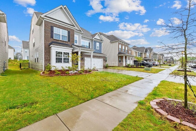 14924 Nichols Hall Dr in Charlotte, NC - Building Photo - Building Photo