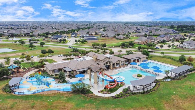 31206 Kenswick Grove Ln in Fulshear, TX - Foto de edificio - Building Photo