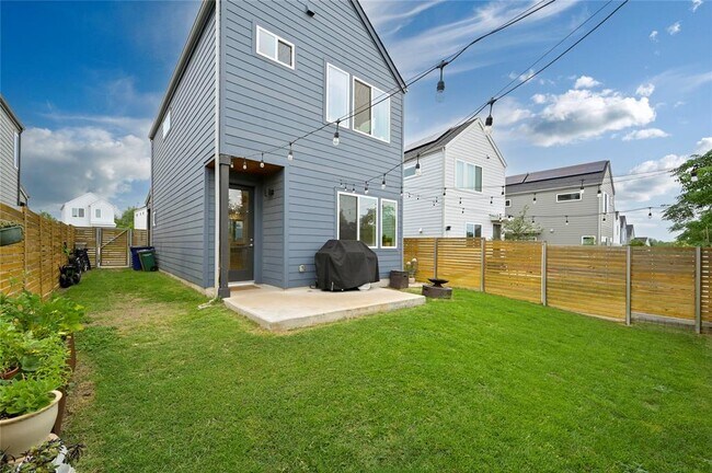 1189 Sarabeth Way in Austin, TX - Building Photo - Building Photo