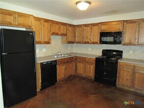 2906 Starlight Dr in Copperas Cove, TX - Building Photo - Building Photo