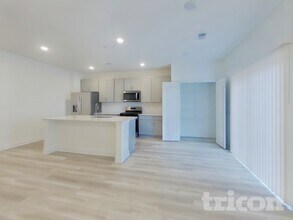 5054 Lawler Ln in Old Hickory, TN - Foto de edificio - Building Photo